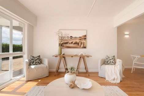 Photo of property in 2 Wade Place, Welcome Bay, Tauranga, 3175