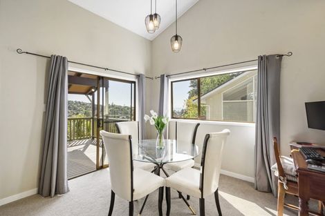 Photo of property in 20 Robin Lane, Browns Bay, Auckland, 0630