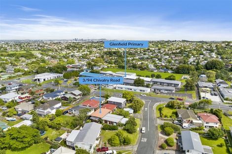 Photo of property in 3/94 Chivalry Road, Glenfield, Auckland, 0629