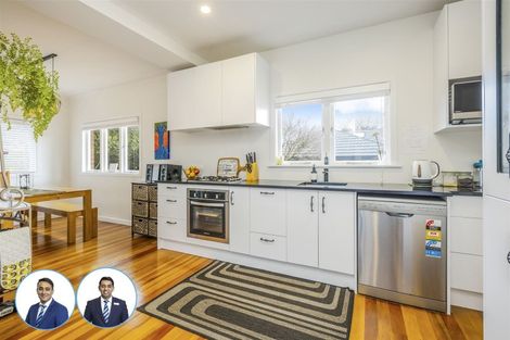 Photo of property in 14 Coronation Road, Mangere Bridge, Auckland, 2022