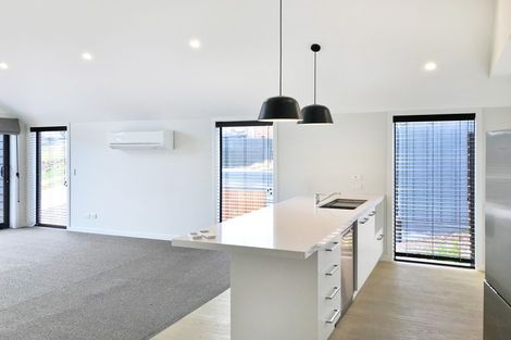 Photo of property in 8 Falconer Rise, Jacks Point, Queenstown, 9371