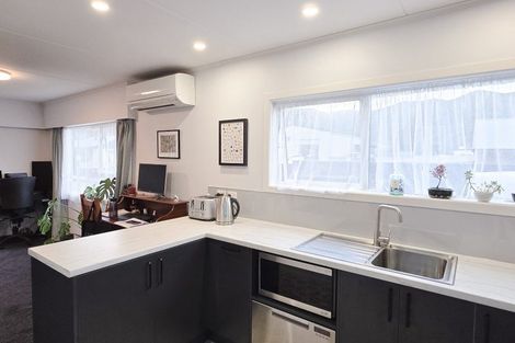 Photo of property in 2b Ipswich Grove, Wainuiomata, Lower Hutt, 5014