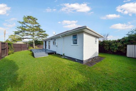 Photo of property in 79 Godley Road, Green Bay, Auckland, 0604