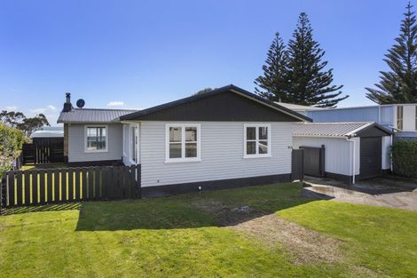 Photo of property in 54 Hume Street, Waitara, 4320