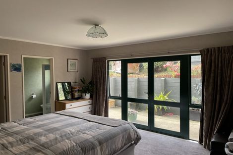 Photo of property in 19 Logan Way, Kelvin Grove, Palmerston North, 4414