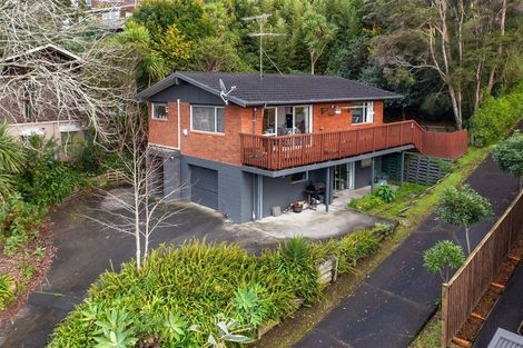 Photo of property in 94 Ayton Drive, Totara Vale, Auckland, 0629