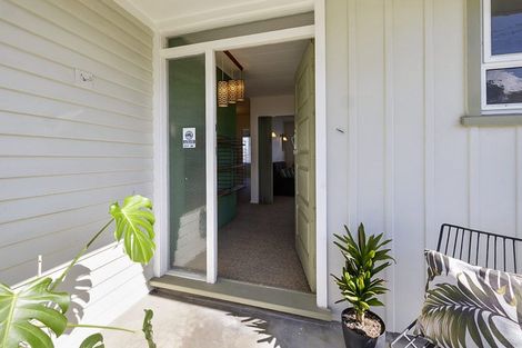 Photo of property in 86 Fulford Street, New Plymouth, 4310