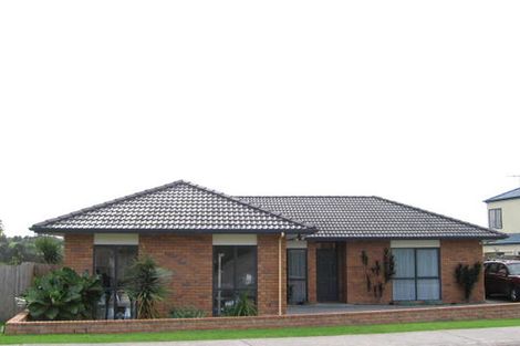 Photo of property in 36 Chadlington Avenue, Henderson, Auckland, 0612