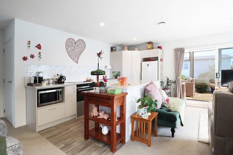 Photo of property in 11 Kamahi Crescent, Papamoa Beach, Papamoa, 3118