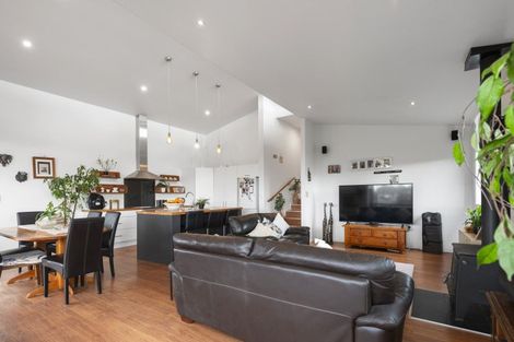 Photo of property in 27 Bayvista Close, Welcome Bay, Tauranga, 3112