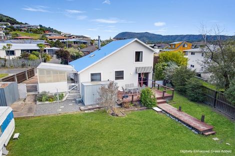 Photo of property in 86 Moana View Road, Waikawa, Picton, 7220