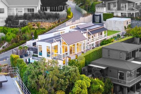 Photo of property in 12 Balmoral Lane, Redcliffs, Christchurch, 8081