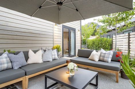 Photo of property in 9a Caernarvon Street, Arrowtown, 9302