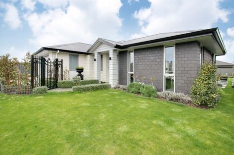 Photo of property in 11 Rakaia Way, Poraiti, Napier, 4112