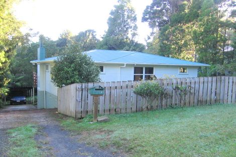 Photo of property in 3 Karen Road, Laingholm, Auckland, 0604