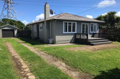 Photo of property in 39 Paritutu Road, Spotswood, New Plymouth, 4310