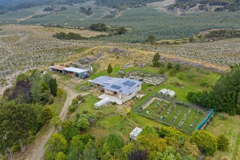 Photo of property in 2057 Tahakopa Valley Road, Tahakopa, Owaka, 9586