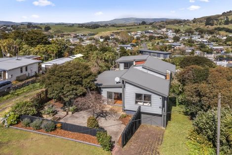 Photo of property in 1 Bay View Road, Raglan, 3225