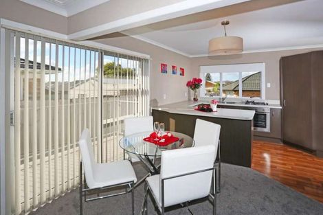 Photo of property in 74 Wellington Street, Pukekohe, 2120