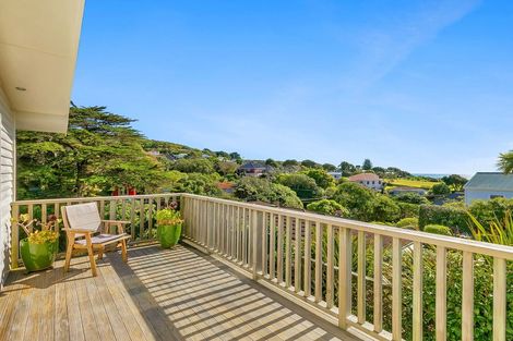Photo of property in 7 View Road, Titahi Bay, Porirua, 5022