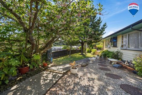 Photo of property in 7 James Grove, Stokes Valley, Lower Hutt, 5019