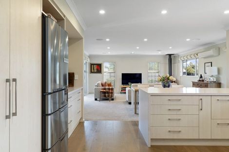 Photo of property in 42 Westpark Drive, Burnside, Christchurch, 8053