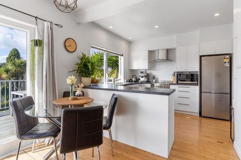 Photo of property in 2 Lees Way, Otumoetai, Tauranga, 3110