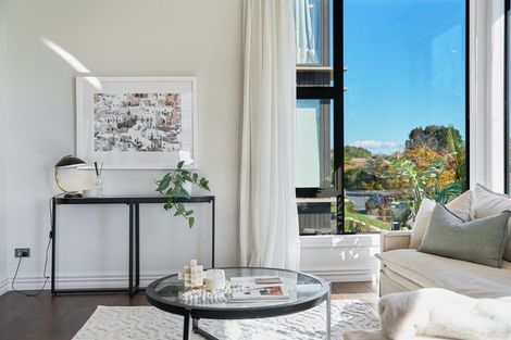 Photo of property in 48a Killarney Street, Takapuna, Auckland, 0622