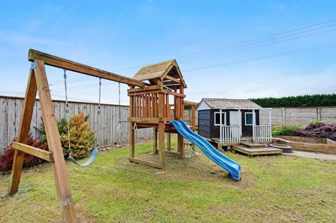 Photo of property in 51 Waikawa Beach Road, Manakau, Levin, 5573