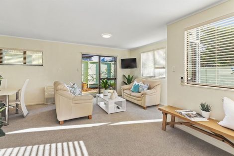 Photo of property in 20b Acheron Road, Paremata, Porirua, 5026