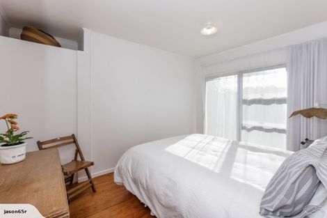 Photo of property in 16 Jamaica Place, Blockhouse Bay, Auckland, 0600