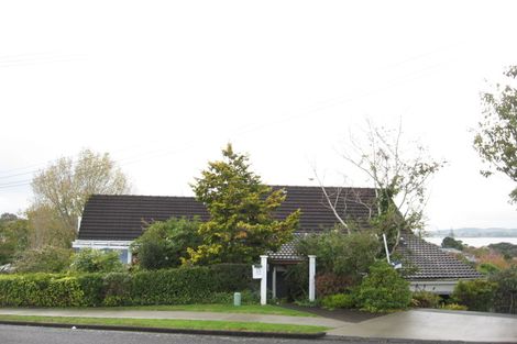 Photo of property in 37 Glenfern Road, Mellons Bay, Auckland, 2014