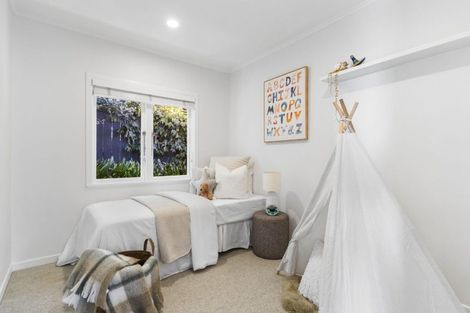 Photo of property in 30 Saint Leonards Road, Devonport, Auckland, 0624