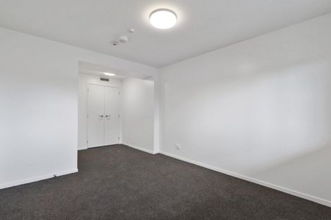 Photo of property in 1/4045f Great North Road, Glen Eden, Auckland, 0602