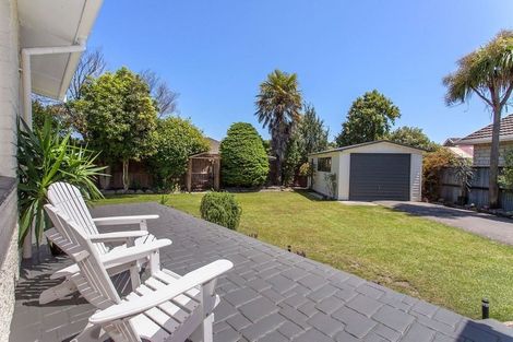 Photo of property in 21 Rosanna Place, Aranui, Christchurch, 8061