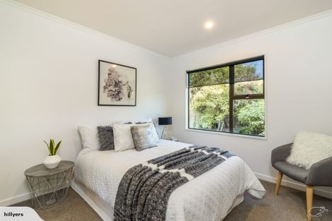 Photo of property in 122 Mccormacks Bay Road, Redcliffs, Christchurch, 8081