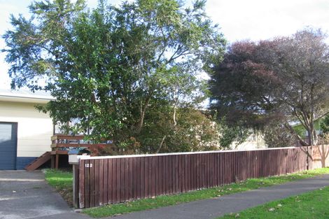 Photo of property in 122 Lethbridge Street, Feilding, 4702