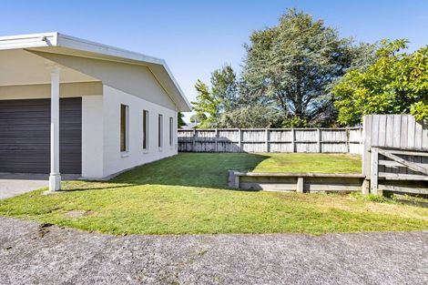 Photo of property in 54 Cressida Avenue, Stratford, 4332