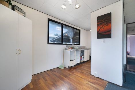 Photo of property in 1/88 Parrs Cross Road, Henderson, Auckland, 0612