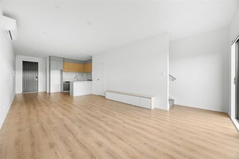 Photo of property in 67 Whare Kauri Road, Papakura, 2110