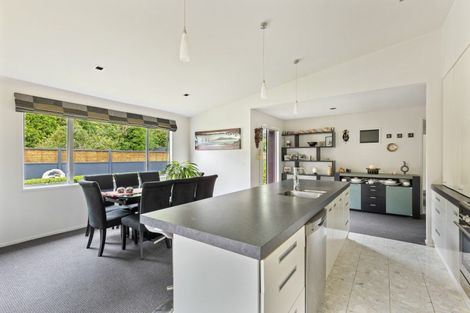 Photo of property in 58d Gilbert Street, New Plymouth, 4310