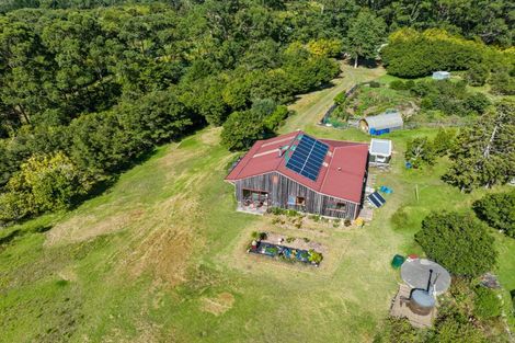 Photo of property in 882 South Head Road, South Head, Helensville, 0874