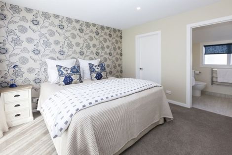 Photo of property in 2/10 Stoneyhurst Street, St Albans, Christchurch, 8014