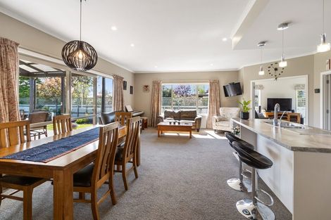 Photo of property in 135 Main Road, Pleasant Point, 7903