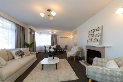 Photo of property in 39 Lipscombe Crescent, Havelock North, 4130