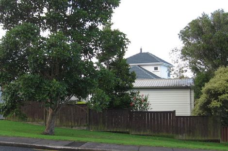 Photo of property in 76 Triangle Road, Massey, Auckland, 0614