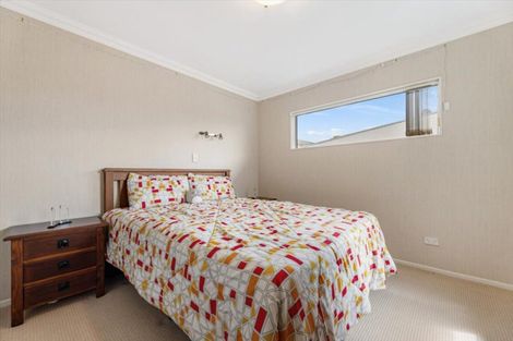 Photo of property in 35 Oxford Street, Te Puke, 3119