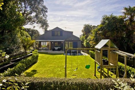 Photo of property in 11 Audrey Road, Takapuna, Auckland, 0620