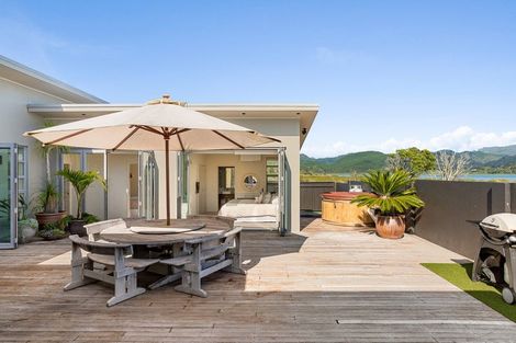 Photo of property in 156 Waterways Parade, Pauanui, Hikuai, 3579