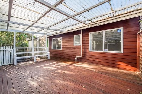 Photo of property in 2/1238 New North Road, Avondale, Auckland, 1026